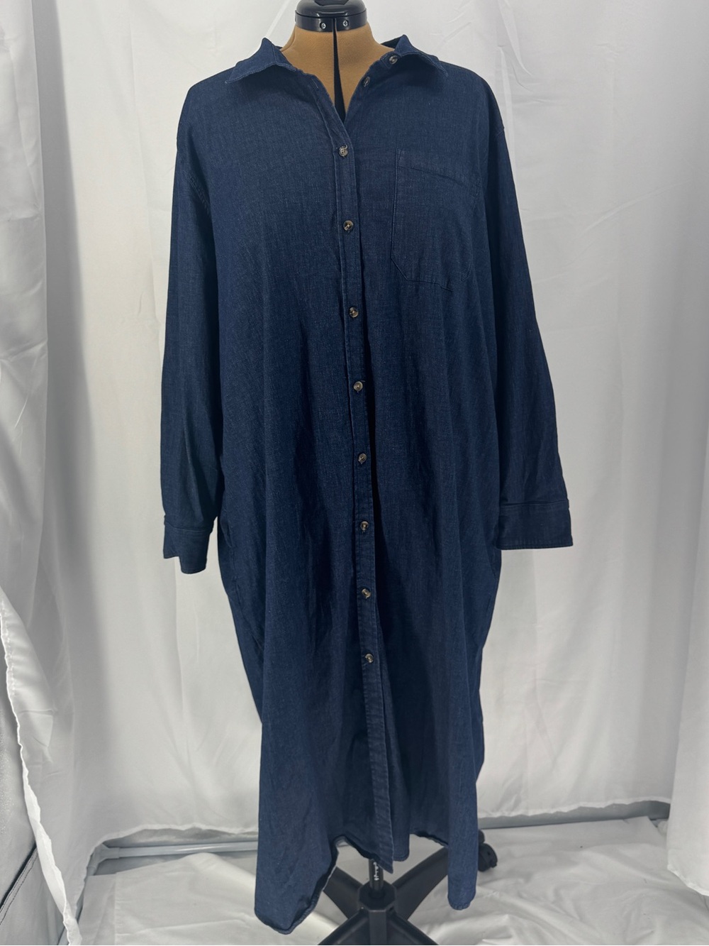 Universal Standard Odeon Button-Front Maxi Shirt Dress 0136